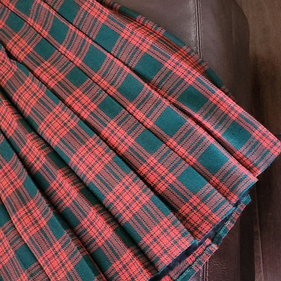 Vintage High Waist Plaid Pleated Skirt - Picture 12 of 16